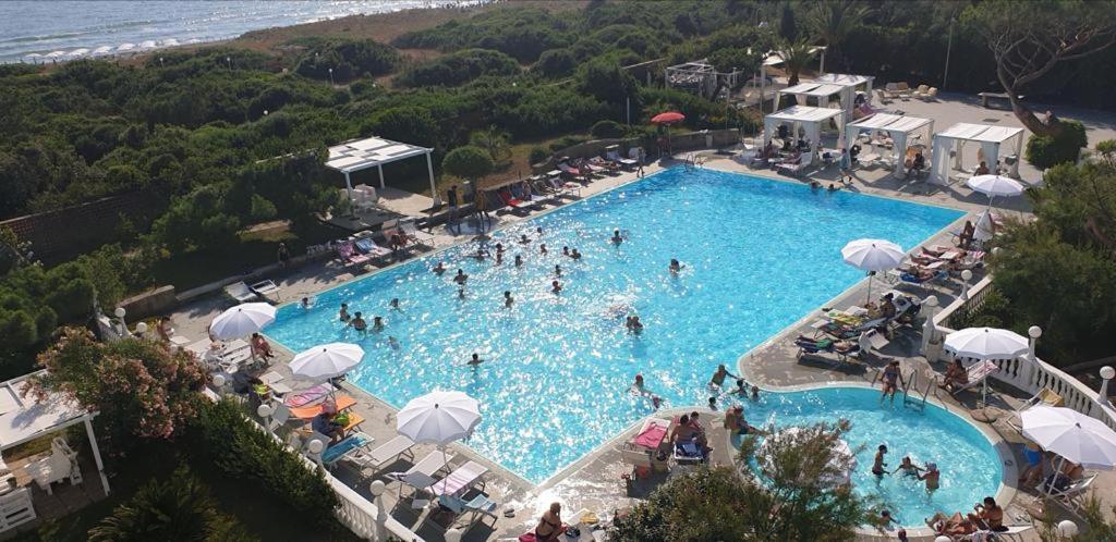 Domizia Palace Hotel Baia Domizia Eksteriør bilde