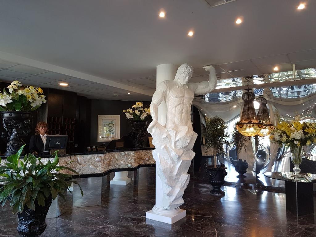 Domizia Palace Hotel Baia Domizia Eksteriør bilde